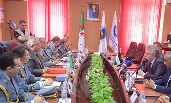 جانب من اللقاء (وكالة الأنباء الجزائرية)